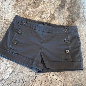 Aritzia Talula Grey Shorts - Size 6
